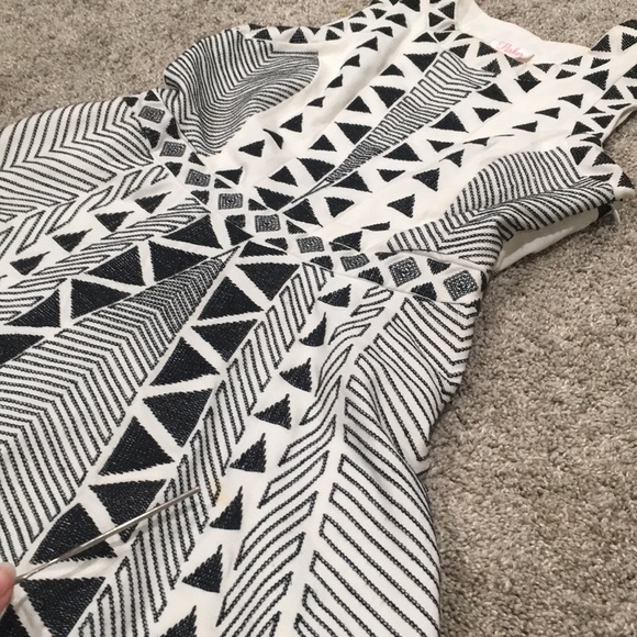 Parker fit flare embroidered geometric dress - Picture 4 of 8